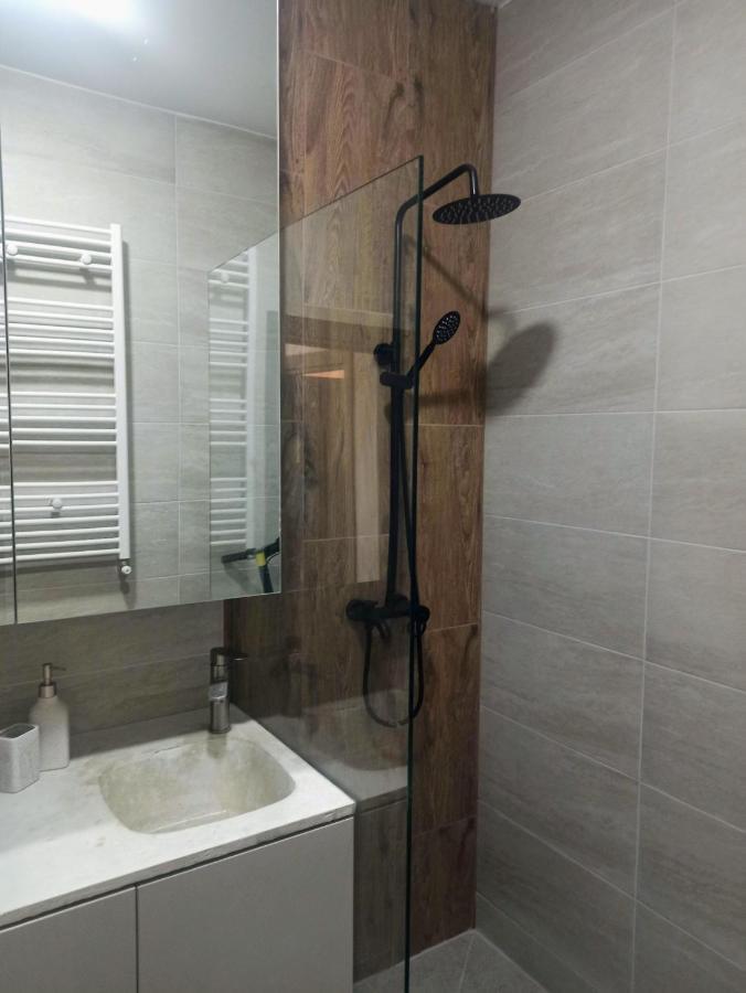Stylish, Modern 2 Flat With City View, Near Presidential Palace *