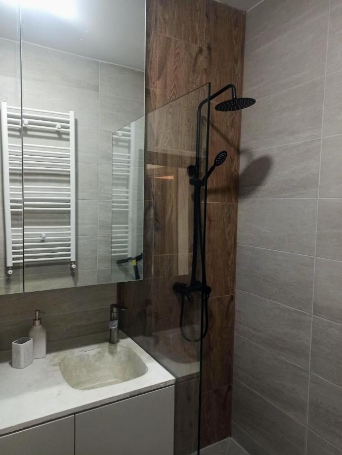 Stylish, Modern 2 Flat With City View, Near Presidential Palace *